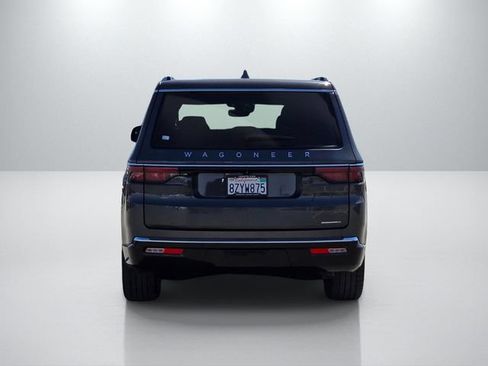 Used 2022 Jeep Wagoneer Series III RWD image 5