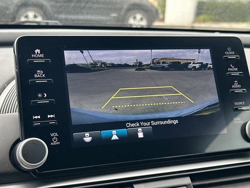 Used 2022 Honda Accord Sport image 18