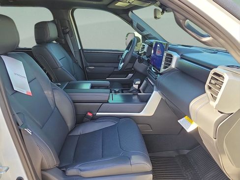 New 2025 Toyota Tundra Platinum image 34