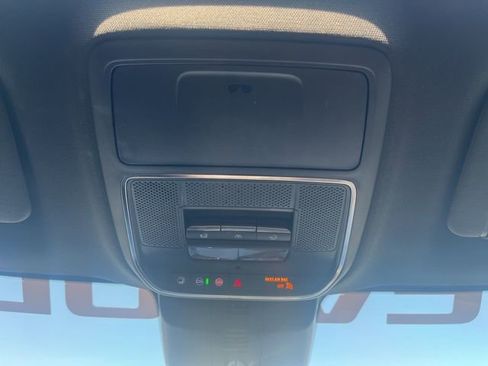 Used 2024 Chevrolet Traverse RS image 30