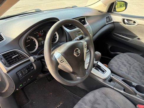 Used 2013 Nissan Sentra SV FWD image 13