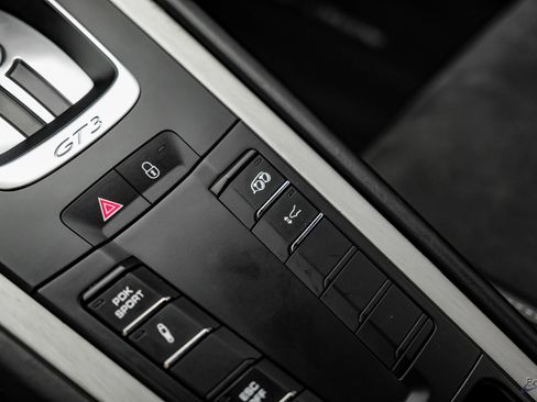 Used 2015 Porsche 911 GT3 RWD image 62