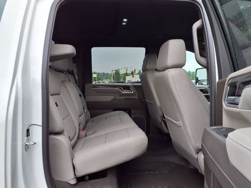 Used 2025 Chevrolet Silverado 2500 LTZ w/ LTZ Plus Package AWD/4WD image 32