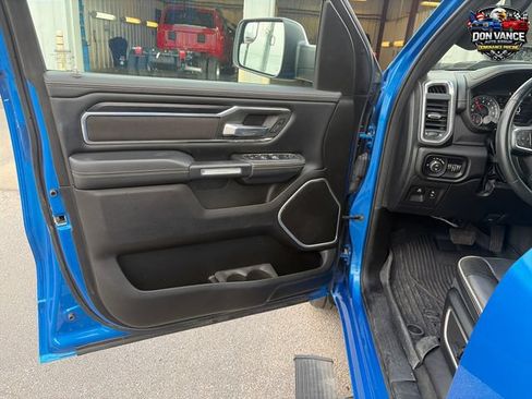 Used 2023 RAM 1500 Laramie AWD/4WD image 11