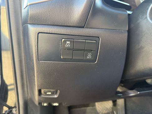 Used 2017 MAZDA MAZDA3 Touring w/ Popular Equipment Package image 25