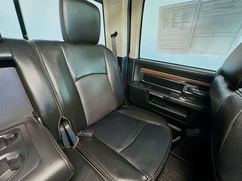Used 2014 RAM 1500 Laramie image 11