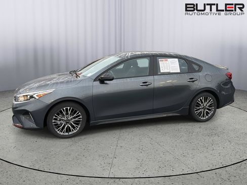 Used 2024 Kia Forte GT-Line FWD image 3