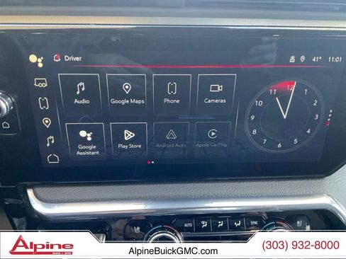 Used 2024 GMC Sierra 2500 Denali w/ Denali Reserve Package AWD/4WD image 16