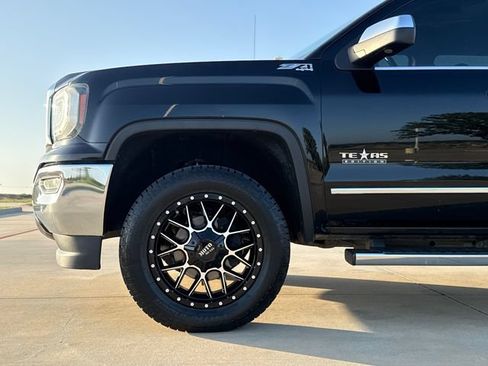 Used 2018 GMC Sierra 1500 SLT w/ Texas SLT Premium Package AWD/4WD image 5