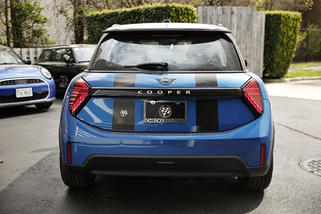 New 2026 MINI Cooper 2-Door Hardtop FWD image 9