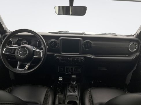 Used 2022 Jeep Gladiator Overland image 14