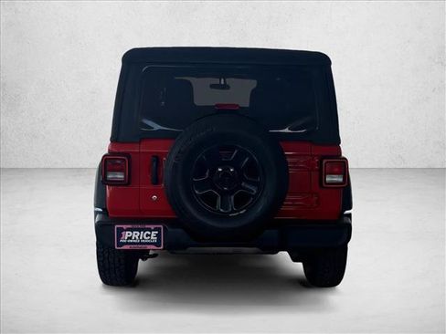 Used 2018 Jeep Wrangler Unlimited Sport AWD/4WD image 8
