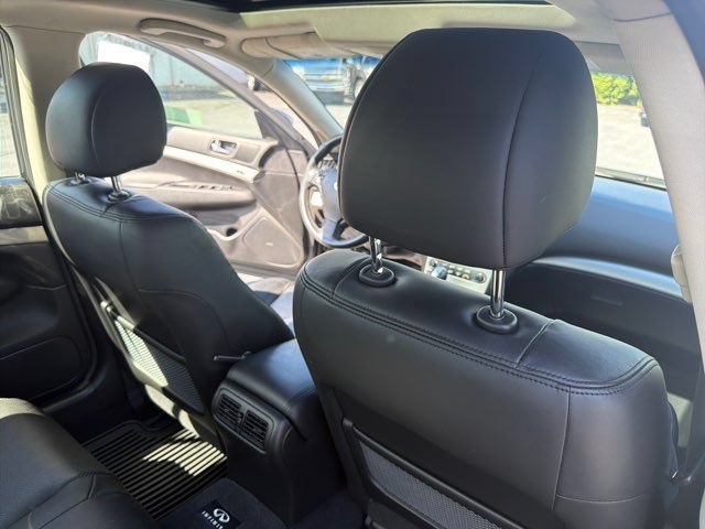 Used 2011 INFINITI G37 x Sedan w/ Premium Pkg AWD/4WD image 26