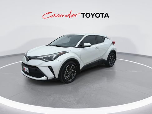 Used 2022 Toyota C-HR Limited FWD image 4