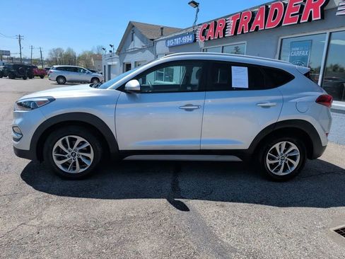 Used 2018 Hyundai Tucson SEL image 3