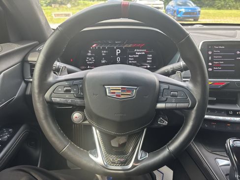 Used 2022 Cadillac CT4 V Blackwing w/ Carbon Fiber 1 Package RWD image 17