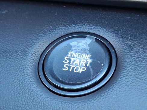 Certified 2025 Hyundai Elantra Sport image 23