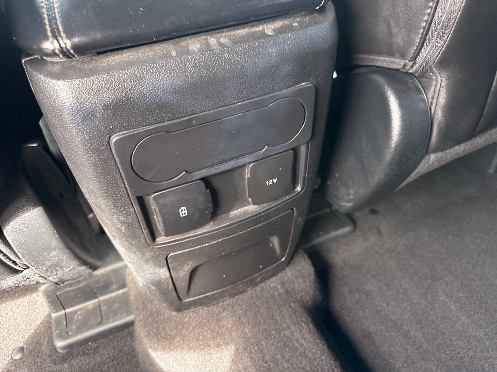 Used 2024 Ford Explorer XLT w/ Equipment Group 202A AWD/4WD image 22