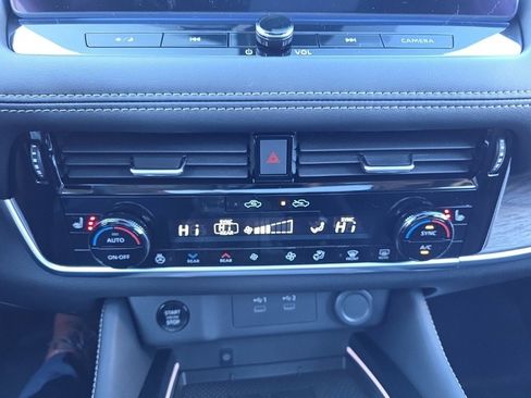 New 2026 Nissan Rogue Platinum image 25