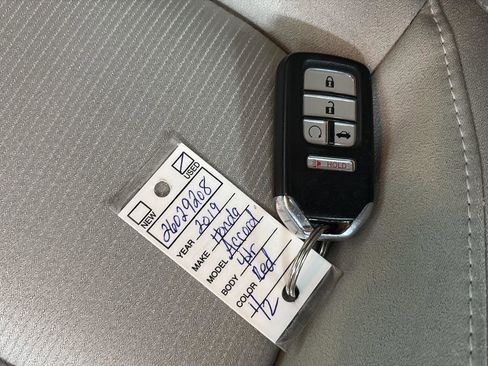 Used 2019 Honda Accord EX image 43