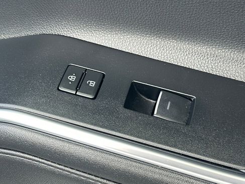 Certified 2026 Toyota Highlander Limited image 23