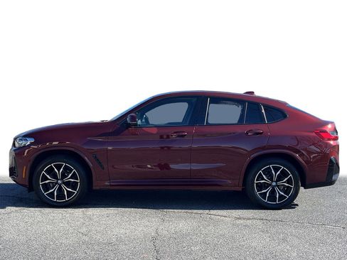 Used 2025 BMW X4 xDrive30i image 25