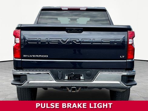 Used 2022 Chevrolet Silverado 1500 LT AWD/4WD image 5