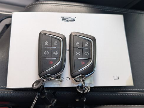 Used 2023 Cadillac CT4 Luxury w/ Sun And Sound Package image 37