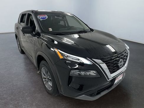 Certified 2023 Nissan Rogue S image 1