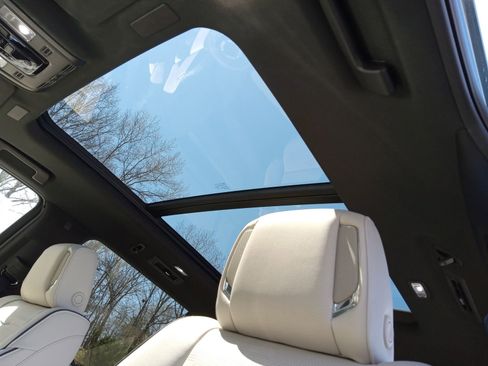 New 2026 Cadillac Escalade ESV Sport image 11