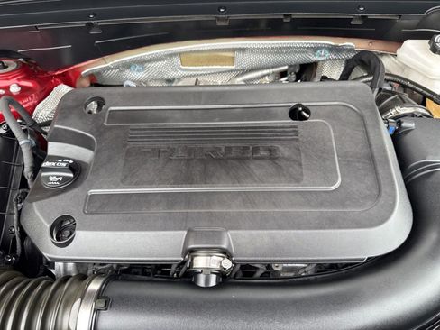Used 2023 Buick Envision Essence w/ Sport Touring Package FWD image 32