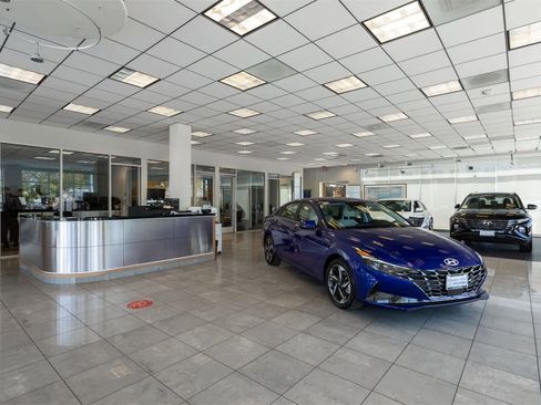 New 2025 Hyundai Venue Limited image 31