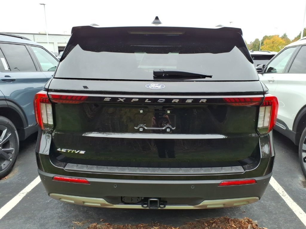 New 2027 Ford Explorer Active w/ Active Comfort Package AWD/4WD image 4