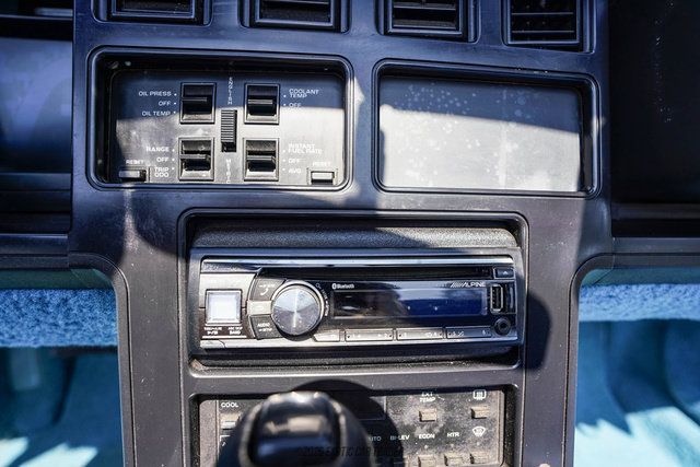Used 1988 Chevrolet Corvette Convertible RWD image 34