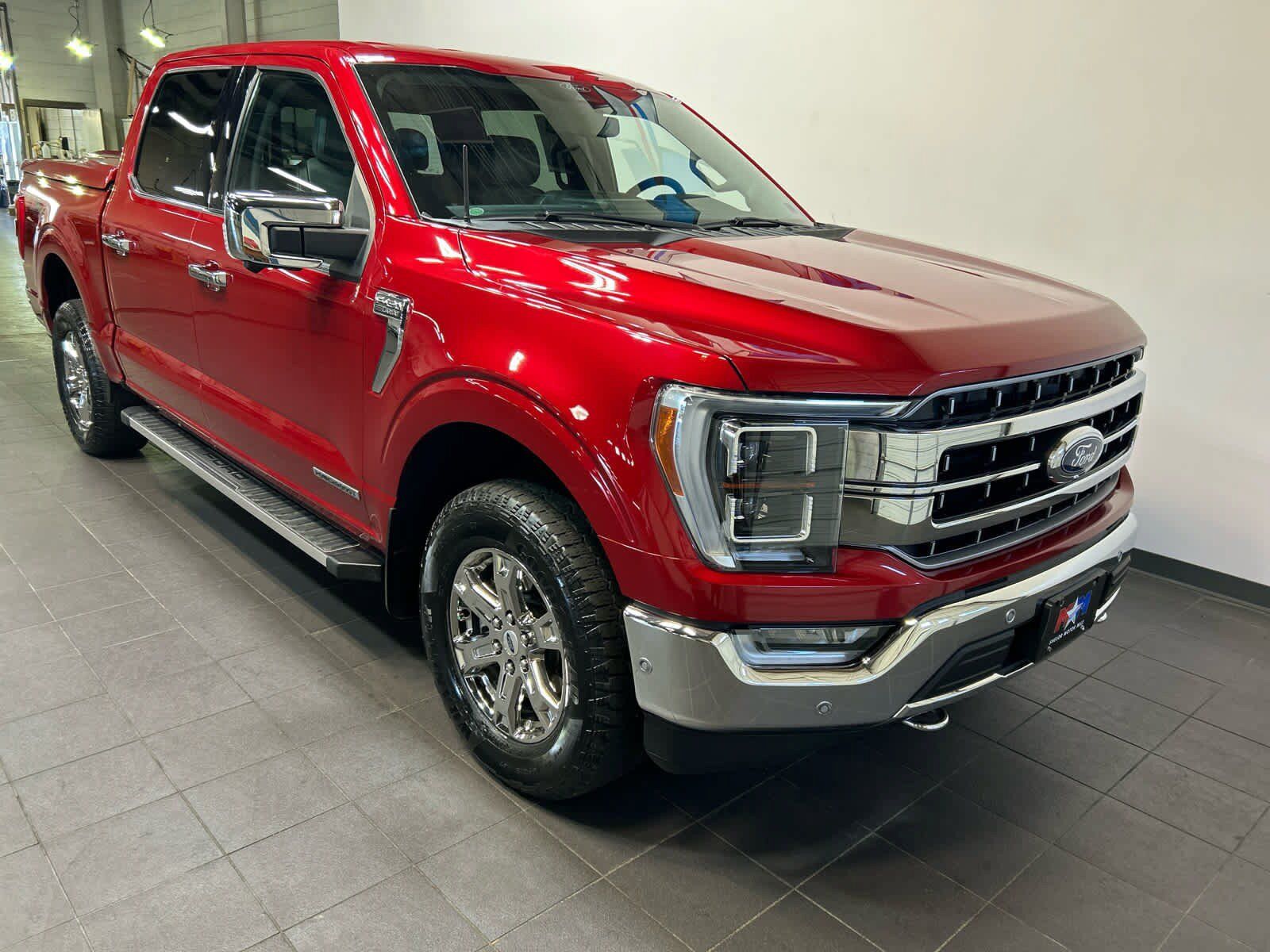 Used 2022 Ford F150 Lariat w/ Equipment Group 502A High AWD/4WD image 2