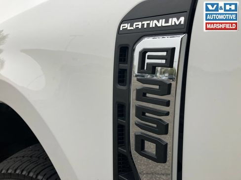 Used 2025 Ford F250 Platinum w/ Platinum Plus Package AWD/4WD image 28