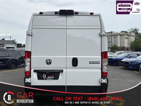 Used 2023 RAM ProMaster 2500 FWD image 3