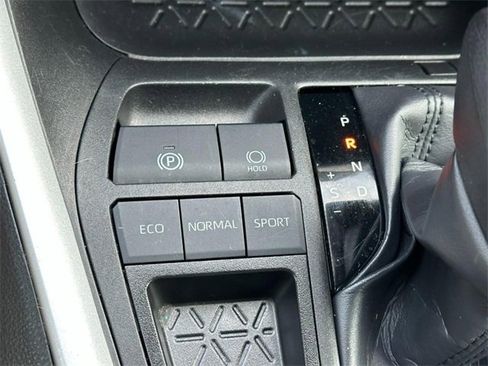 Used 2024 Toyota RAV4 XLE image 21
