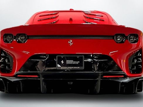 Used 2022 Ferrari 812 Competizione RWD image 6