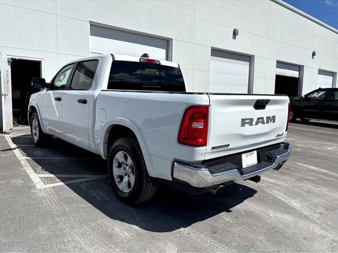 Used 2025 RAM 1500 Big Horn AWD/4WD image 24