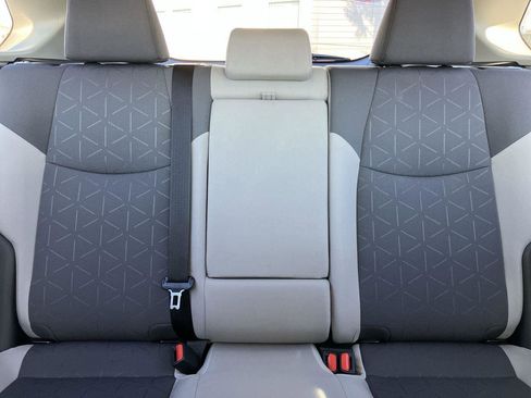 Certified 2025 Toyota RAV4 XLE image 31