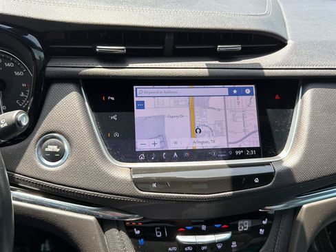 Used 2023 Cadillac XT5 Premium Luxury w/ Technology Package FWD image 4