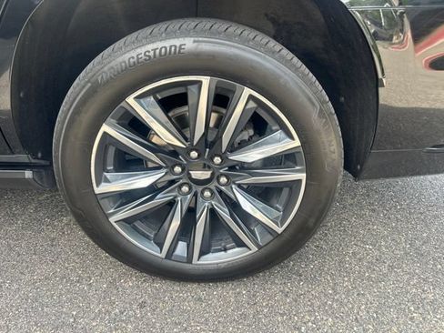 Used 2021 Cadillac Escalade Sport w/ Driver Assist Tech Package AWD/4WD image 3