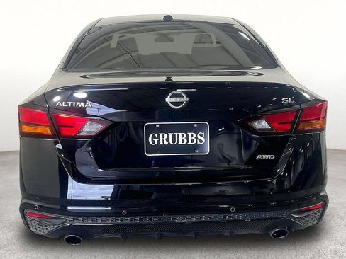 Used 2025 Nissan Altima 2.5 SL AWD/4WD image 5
