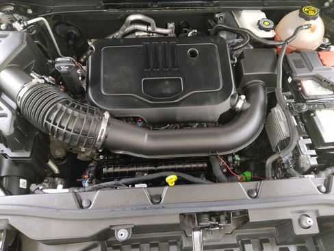Used 2023 GMC Acadia SLE w/ LPO, Floor Liner Package FWD image 30