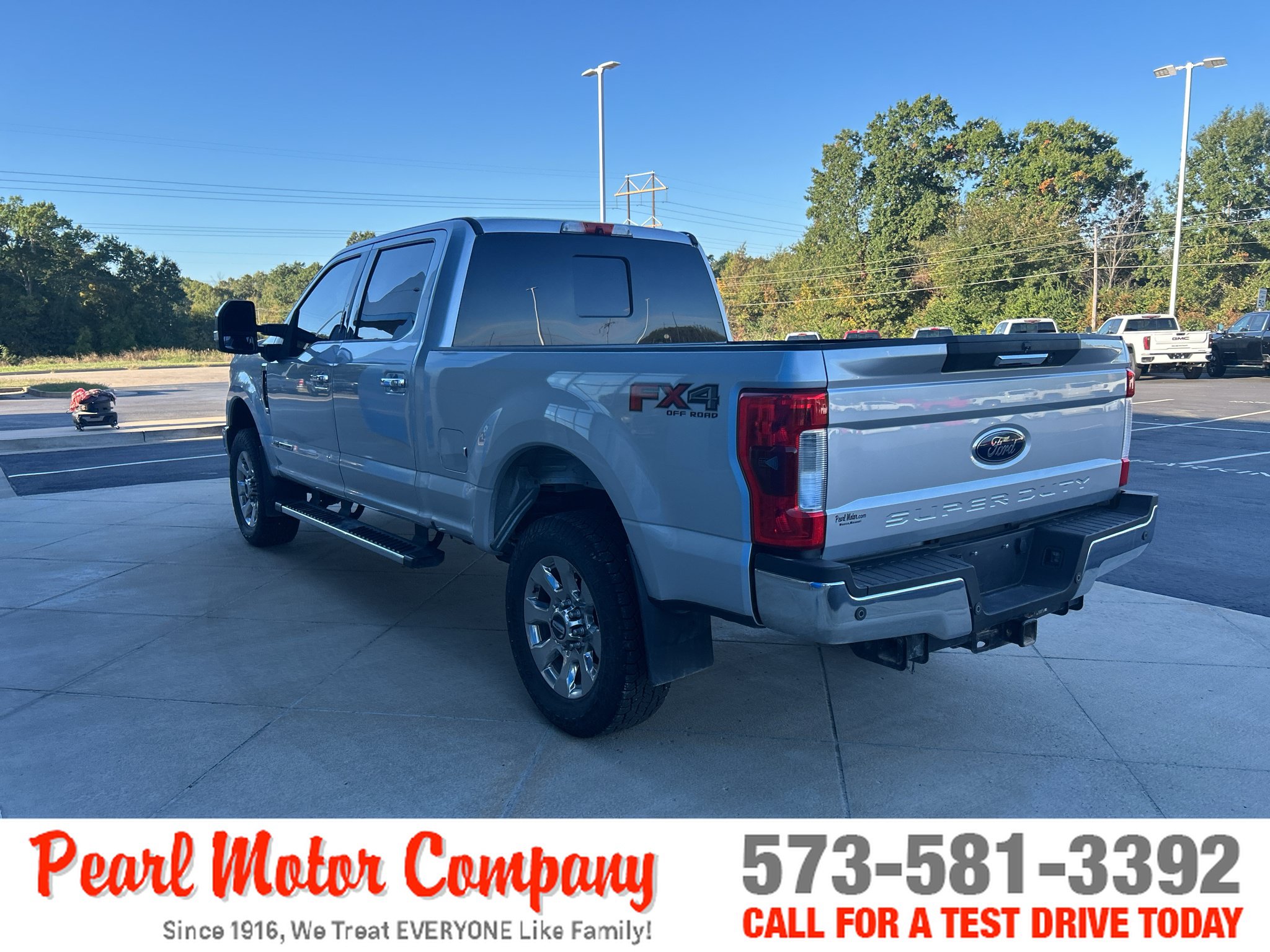 Used 2017 Ford F250 Lariat w/ Tow Technology Bundle AWD/4WD image 6