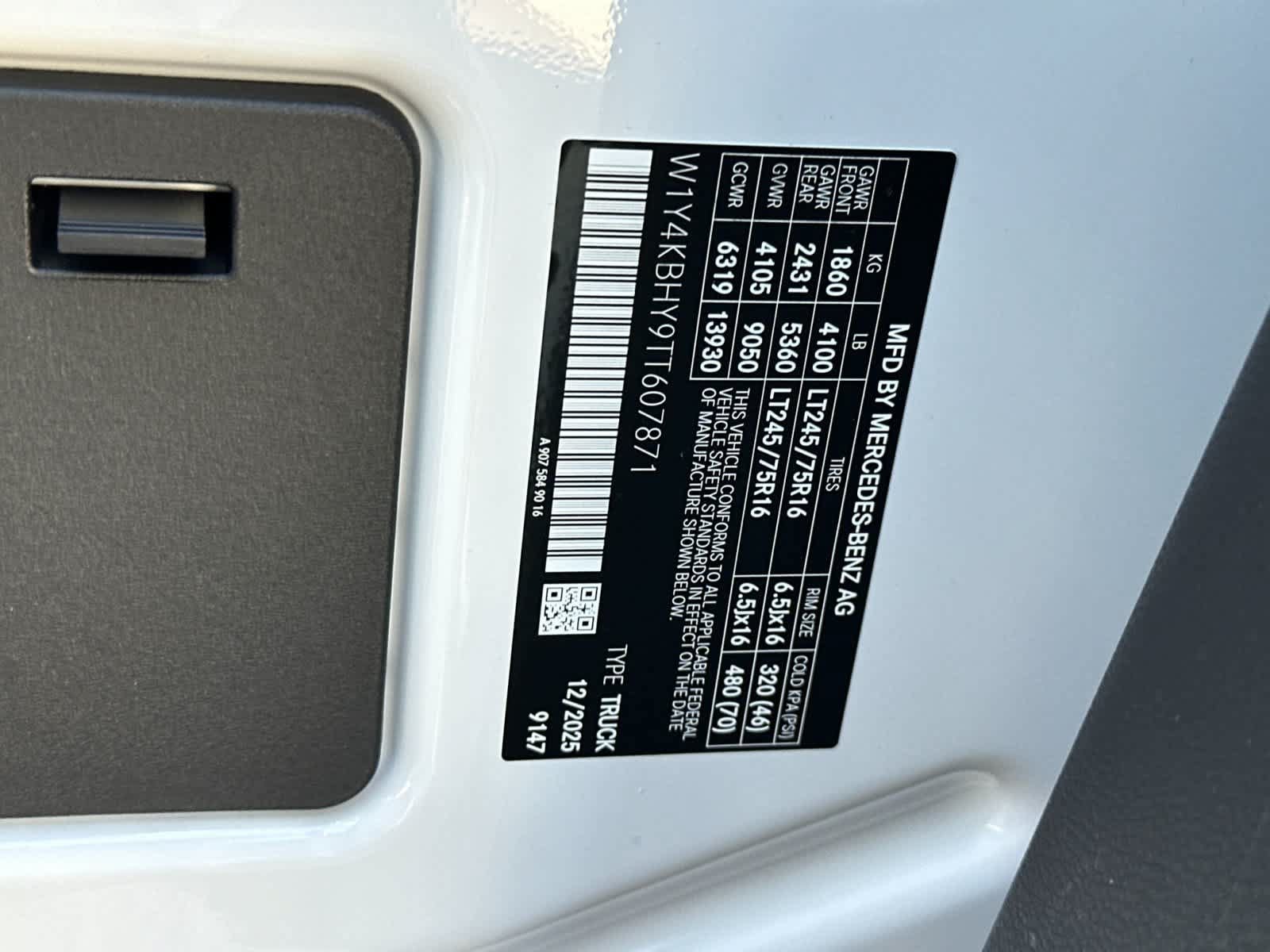 New 2026 Mercedes-Benz Sprinter 2500 image 33