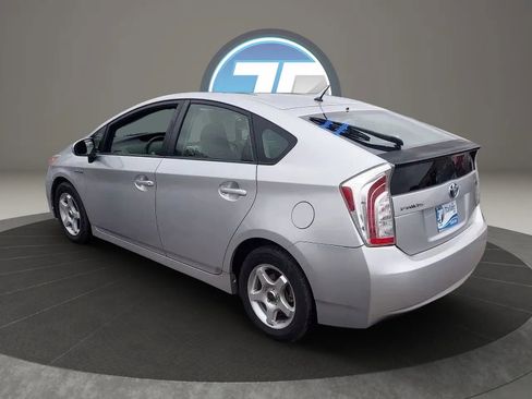 Used 2013 Toyota Prius Two FWD image 9