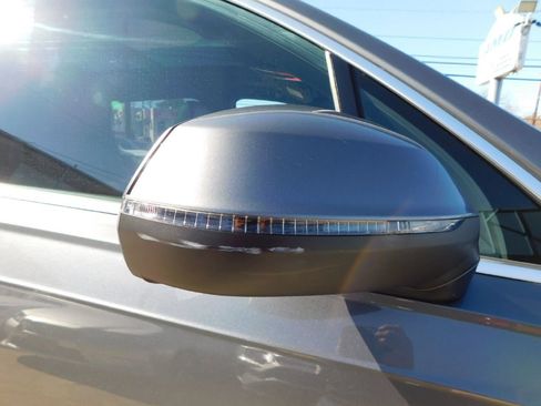 Used 2017 Audi Q7 3.0T Premium Plus image 10