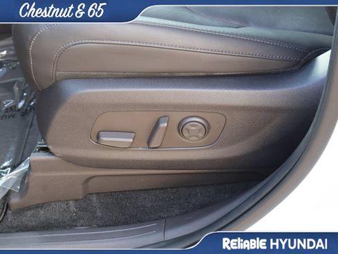 Used 2025 Kia Carnival SX FWD image 23